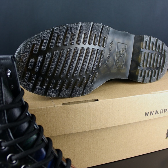 DR MARTENS Royal Blackwatch Stewart Print 1460 - Picture 7 of 8